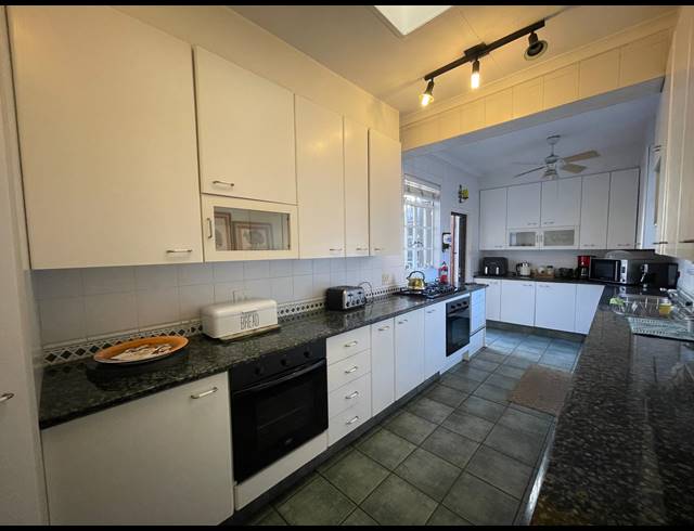 3 BEDROOM TOWNHOUSE FOR SALE IN THREE RIVERS PROPER